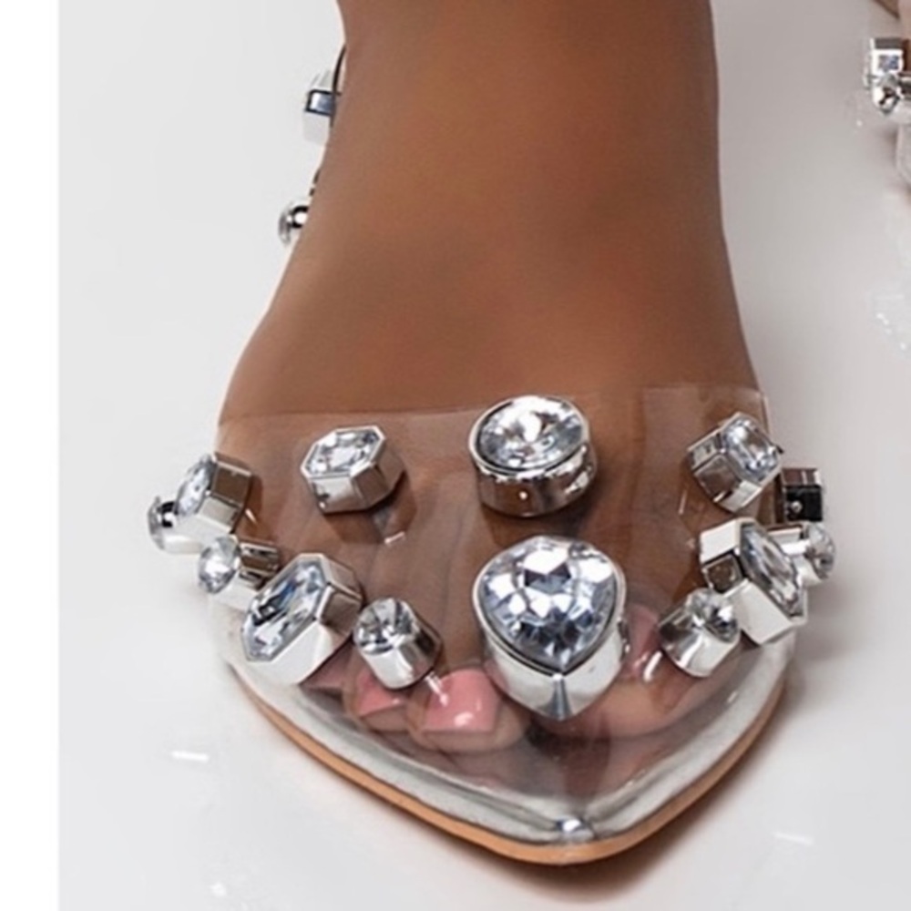 Azalea Wang Hydrate flats